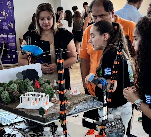 Διεθνείς διακρίσεις για τα Σύγχρονα Εκπαιδευτήρια Μάνεση στη Ρομποτική. Πρόκριση στην Παγκόσμια Ολυμπιάδα WRO στο Πουέρτο Ρίκο και στο Πανευρωπαϊκό Πρωτάθλημα της Κροατίας