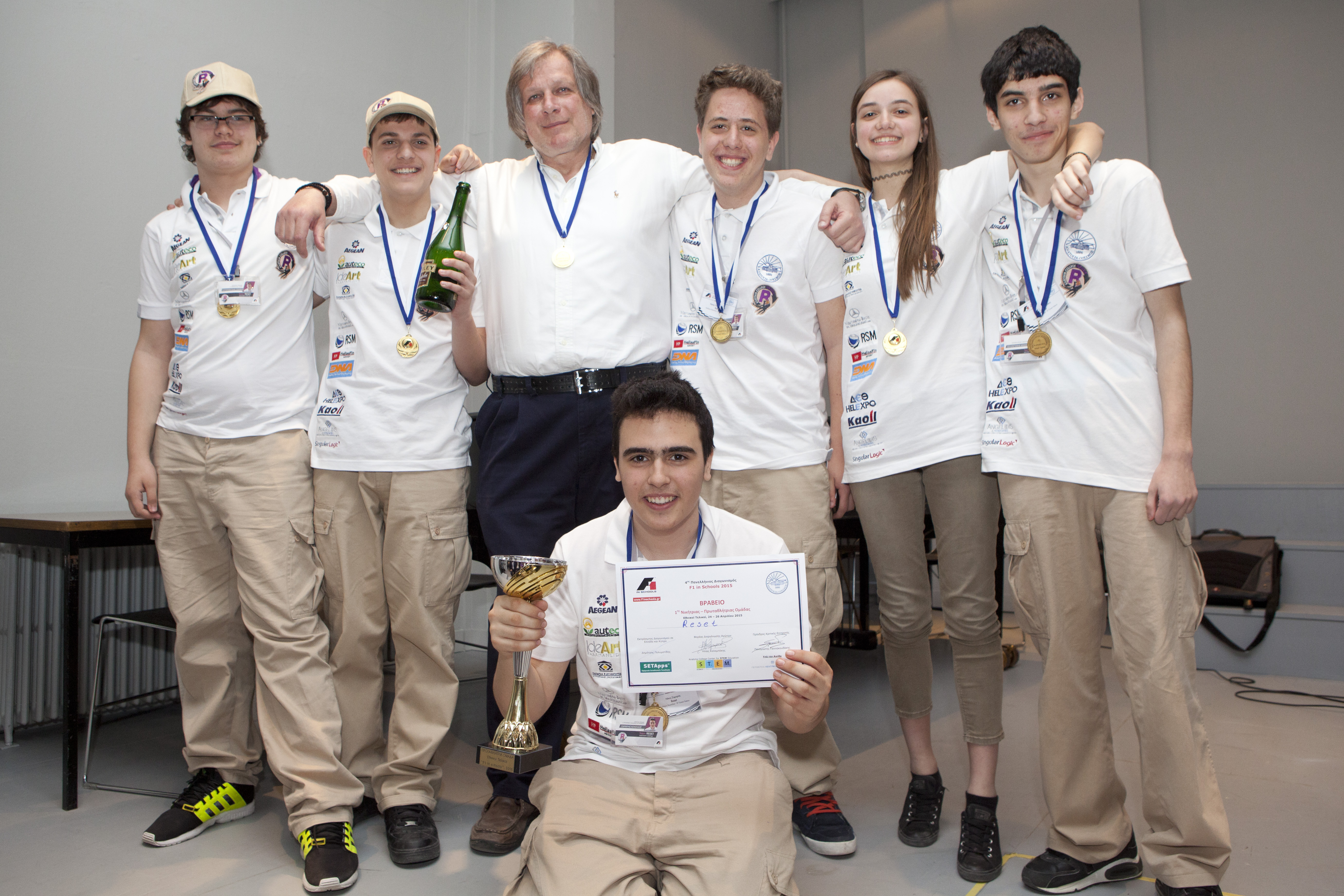 Η ομάδα RESΕΤ του Κολεγίου Anatolia πρωταθλήτρια Ελλάδος στον Πανελλήνιο Διαγωνισμό Τεχνολογίας F1 in Schools