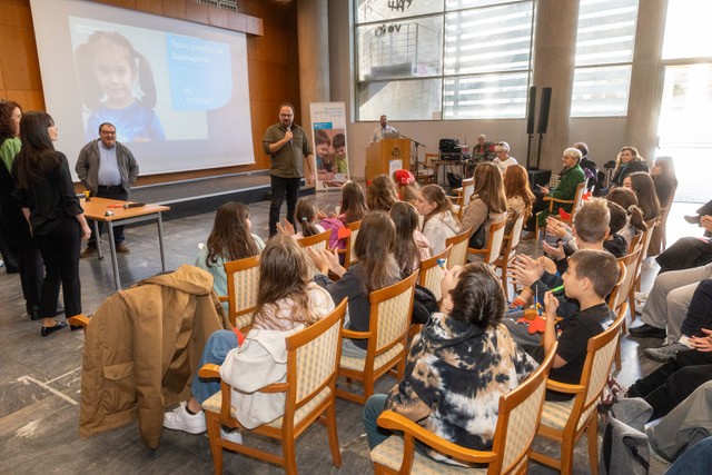 Παρουσίαση Διαδραστικού Παιχνιδιού για τα Δικαιώματα – Παναγιώτης Χονδρός – Υπεύθυνος Στρατηγικής Ανάπτυξης Προγραμμάτων & Συνηγορίας Παιδικών Χωριών SOS Ελλάδος
