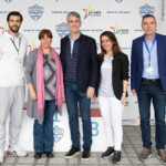 Η κ. Όλγα Βασιλειάδου, Συντονίστρια Φυσικής Αγωγής Θεσσαλονίκης, με τον κ. Κωσταντίνο Φουντοραδάκη, Υπεύθυνο του 17ου Αθλητικού Φεστιβάλ, την Γενική Υποδιευθύντρια του Κολεγίου «ΔΕΛΑΣΑΛ», κ. Αλεξάνδρα Λαπουρίδου, τον Διευθυνή του Λυκείου του Κολεγίου, κ. Γιώργο Ντιγκμπασάνη και τον Γενικό Διευθυντή του Κολεγίου «ΔΕΛΑΣΑΛ», κ. Ιωάννη Παπαδόπουλο